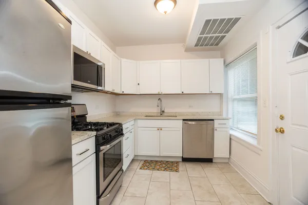 $165,000 | 600 Elgin Avenue, Unit GB, Forest Park, IL 60130