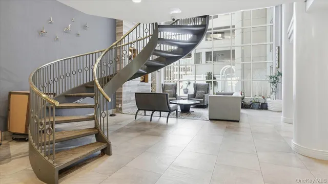 $3,600 | 100 Cutter Mill Road, Unit 4M, Great Neck, NY 11021