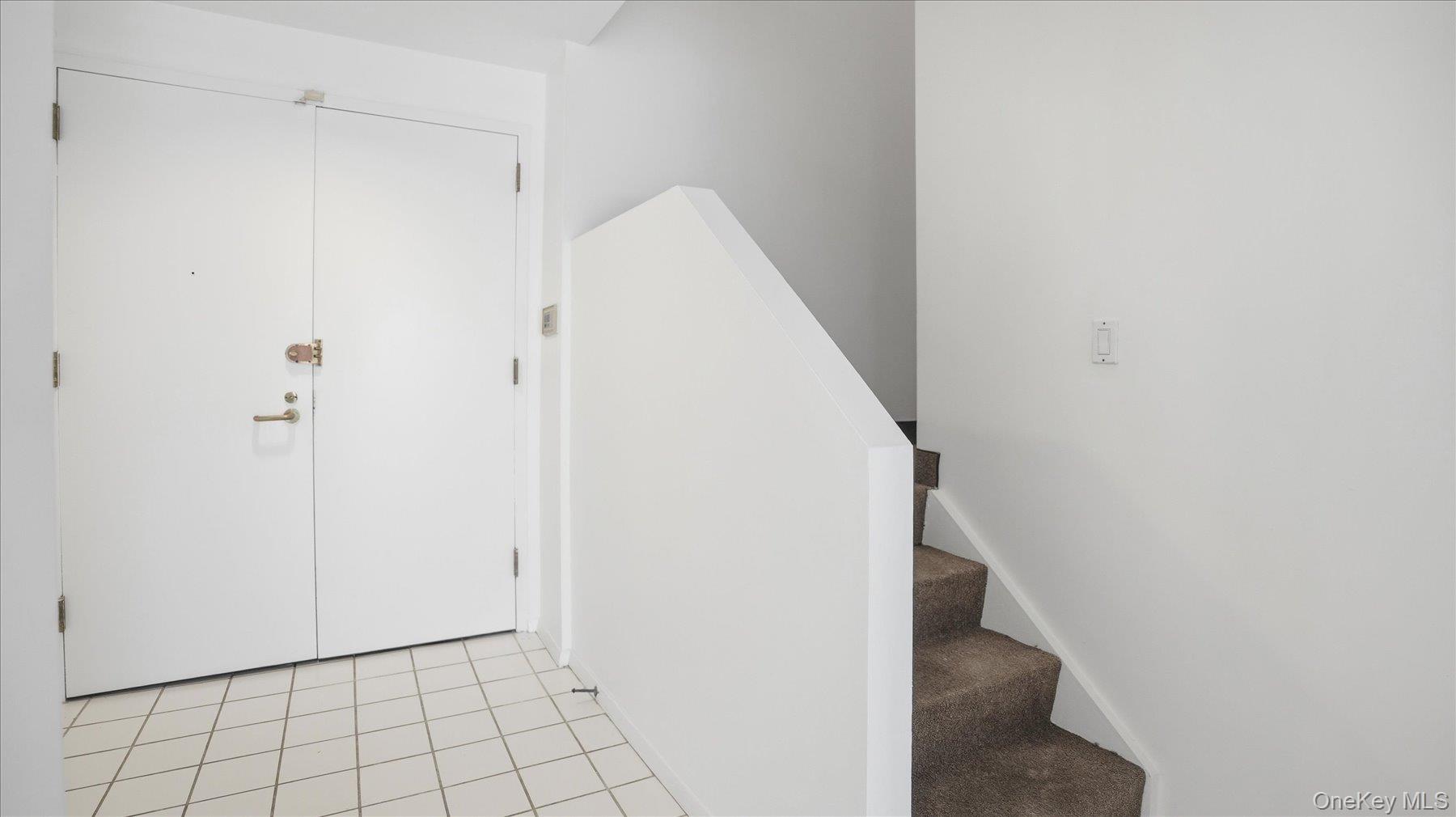 100 Cutter Mill Road, Unit 4M Great Neck, NY 11021 - Photo 4 of 19