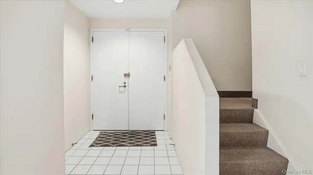 $3,600 | 100 Cutter Mill Road, Unit 4M, Great Neck, NY 11021