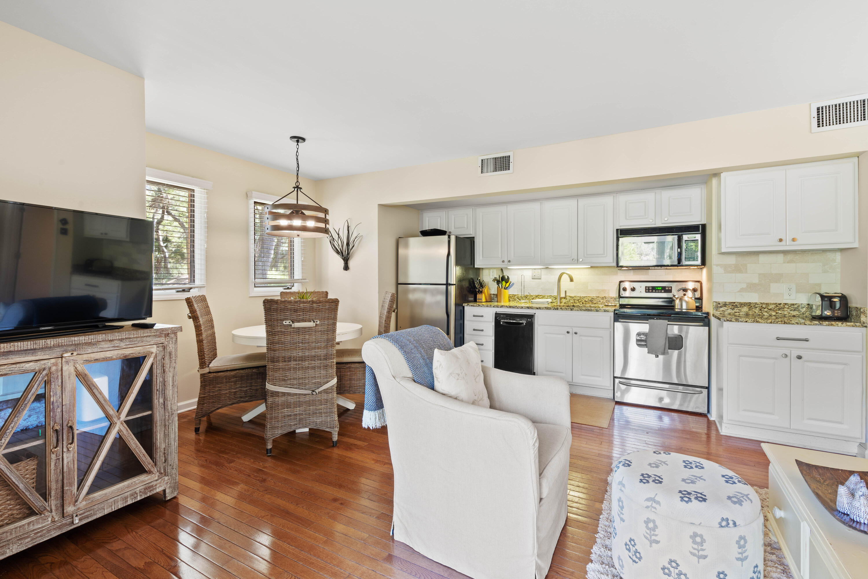 1407 Shipwatch Road Kiawah Island, SC 29455 - Photo 8 of 58 DEK00100