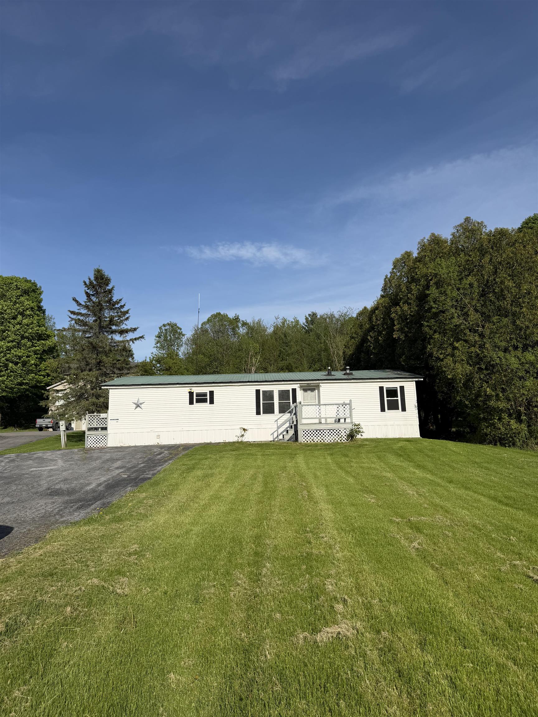 68 Railroad Street Milton, VT 05468 - Photo 1 of 40