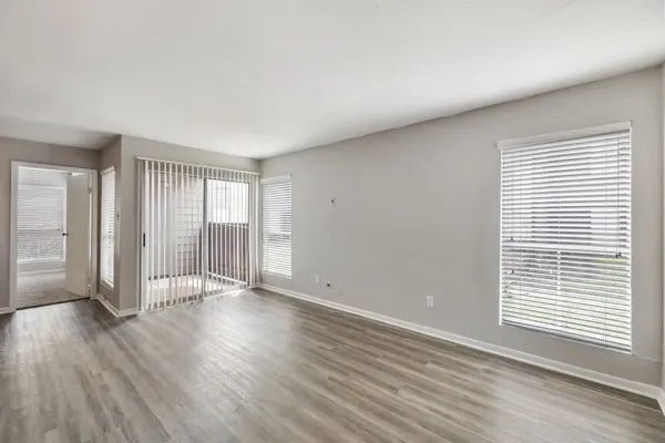 $713 | 11715 South Glen Drive, Unit 9112, Houston, TX 77099