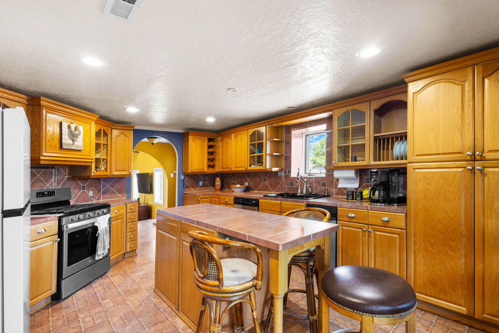 125 Walden Road Corrales, NM 87048 - Photo 15 of 47 Gallery Image 15