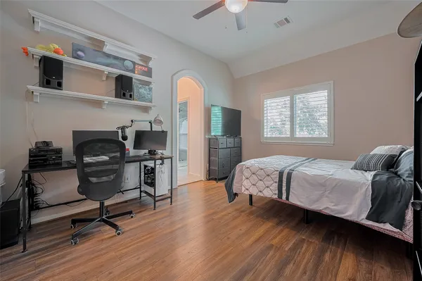 $6,500 | 11826 Legend Manor Drive, Houston, TX 77082