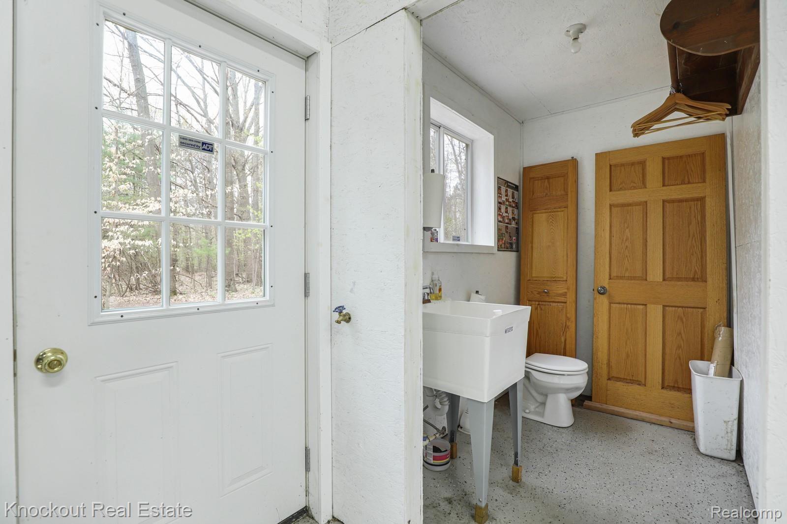 6288 Murphy Lake Road Millington, MI 48746 - Photo 45 of 69 6288 Murphy Lake Rd Millington-47.jpg