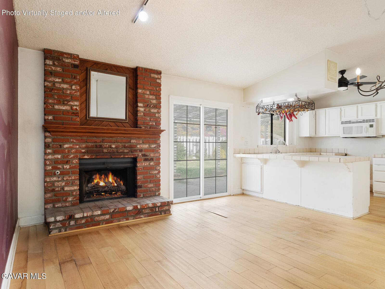 2057 Galloping Way Acton, CA 93510 - Photo 14 of 50 KUK_7501