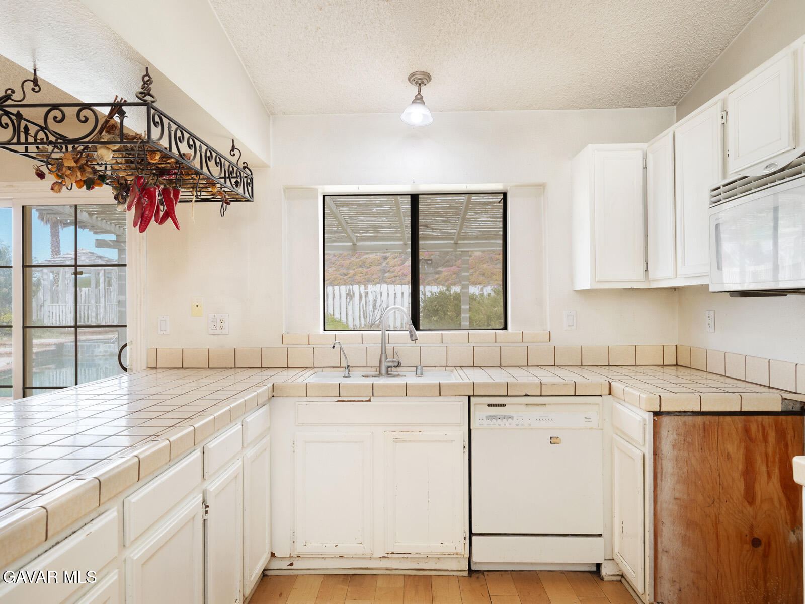 2057 Galloping Way Acton, CA 93510 - Photo 18 of 50 KUK_7526