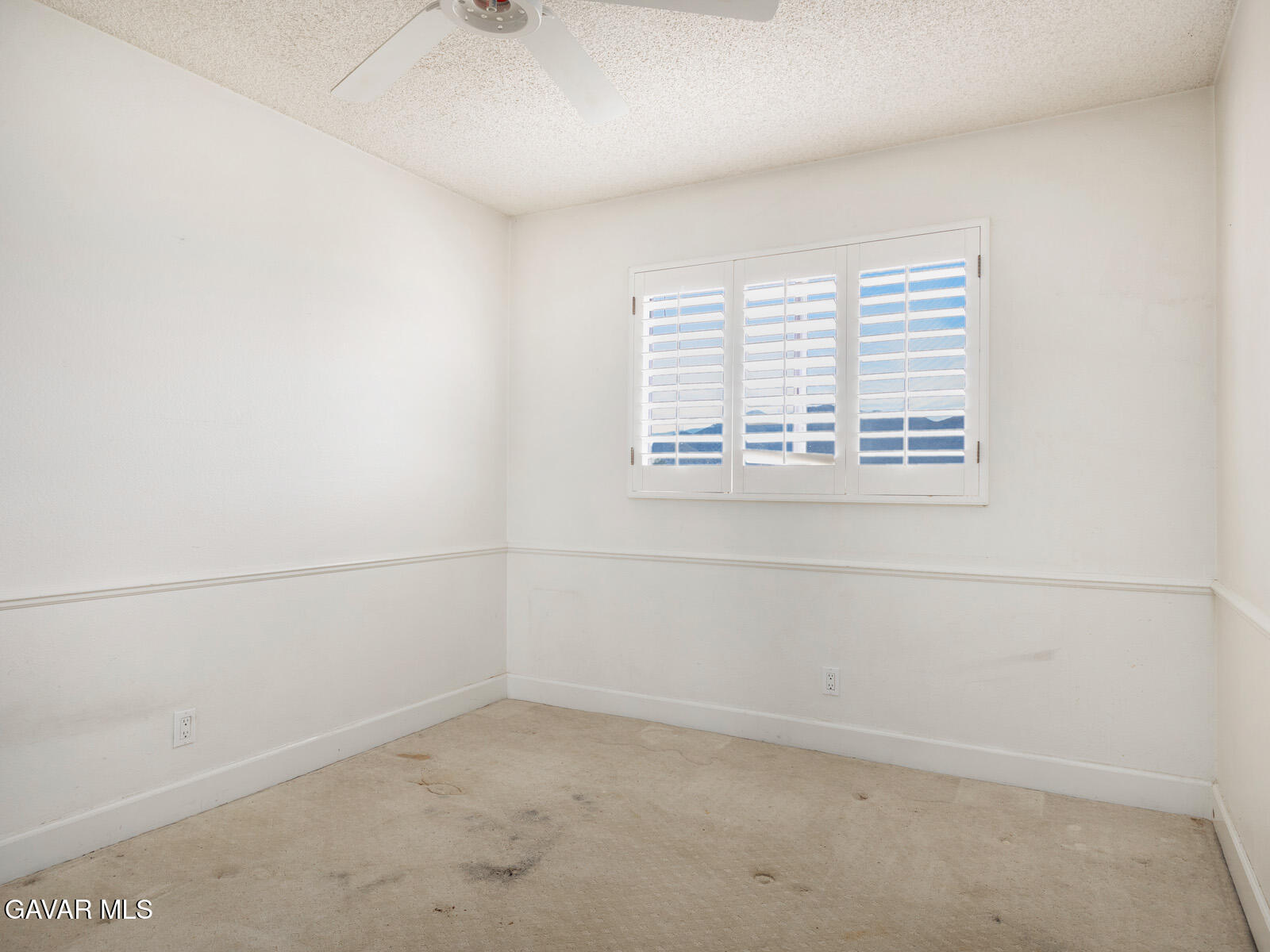 2057 Galloping Way Acton, CA 93510 - Photo 31 of 50 KUK_7686