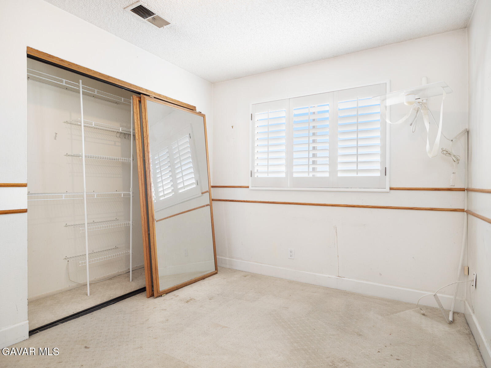 2057 Galloping Way Acton, CA 93510 - Photo 34 of 50 KUK_7703