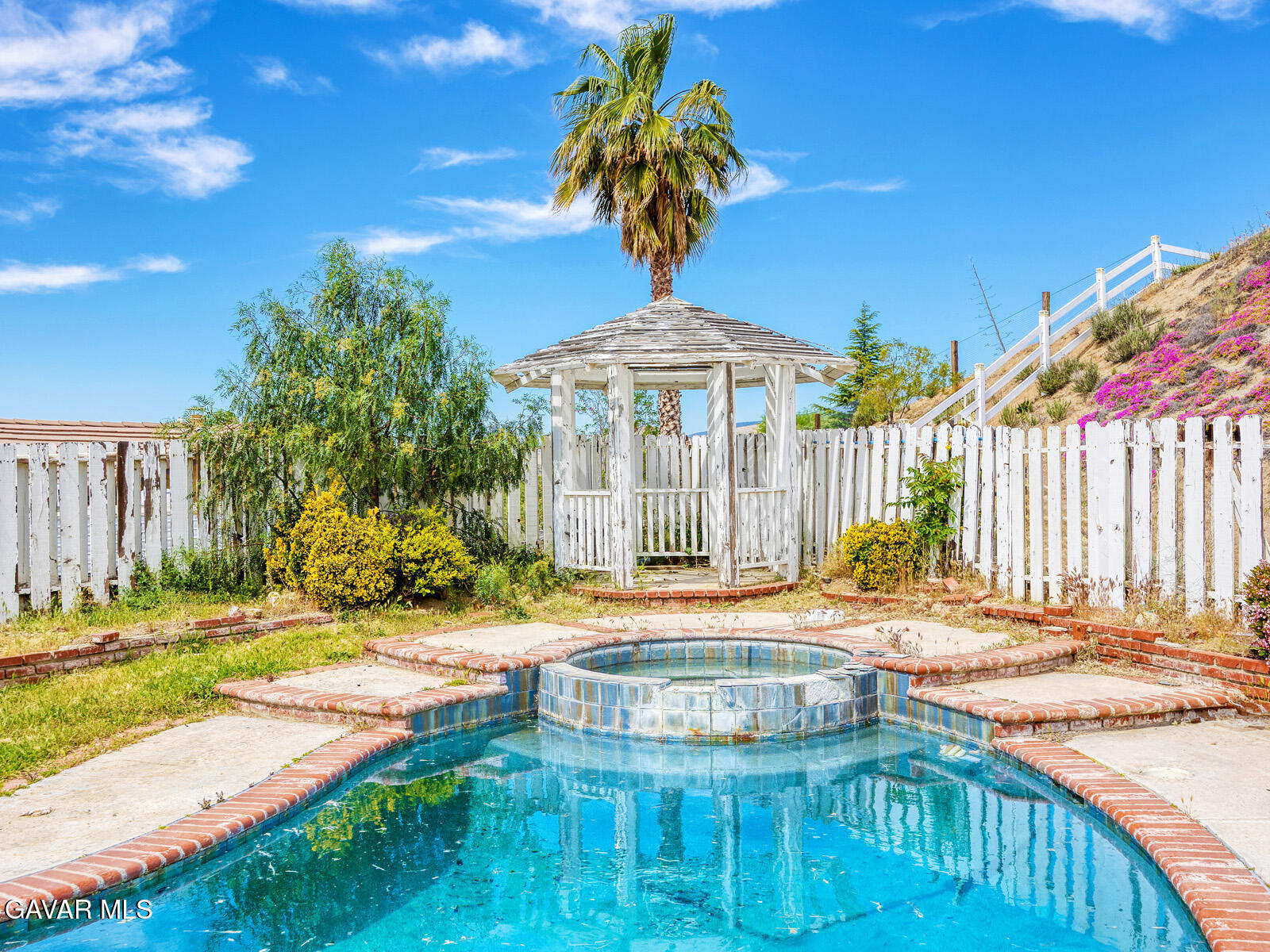 2057 Galloping Way Acton, CA 93510 - Photo 41 of 50 KUK_7587