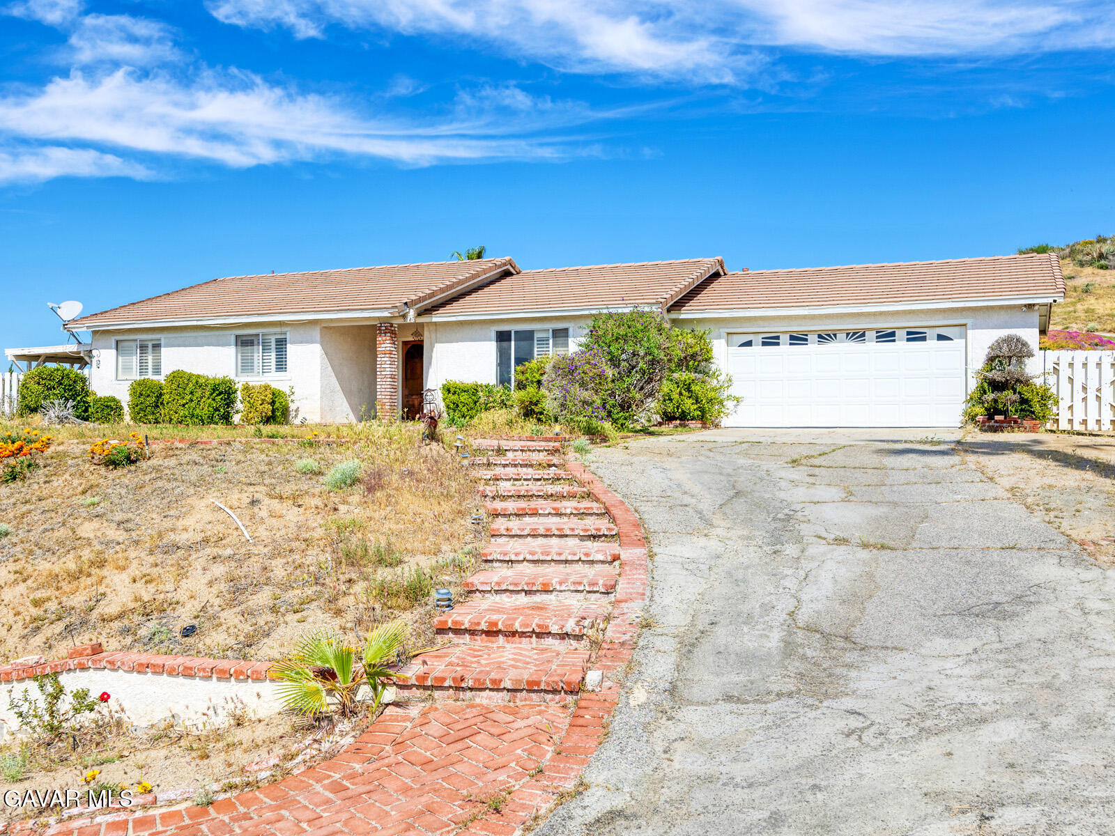 2057 Galloping Way Acton, CA 93510 - Photo 5 of 50 KUK_7442