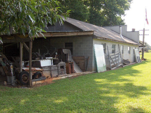 174 Buck Road Gray, GA 31032 - Photo 24 of 25 a view of a chair and table in backyard of the house