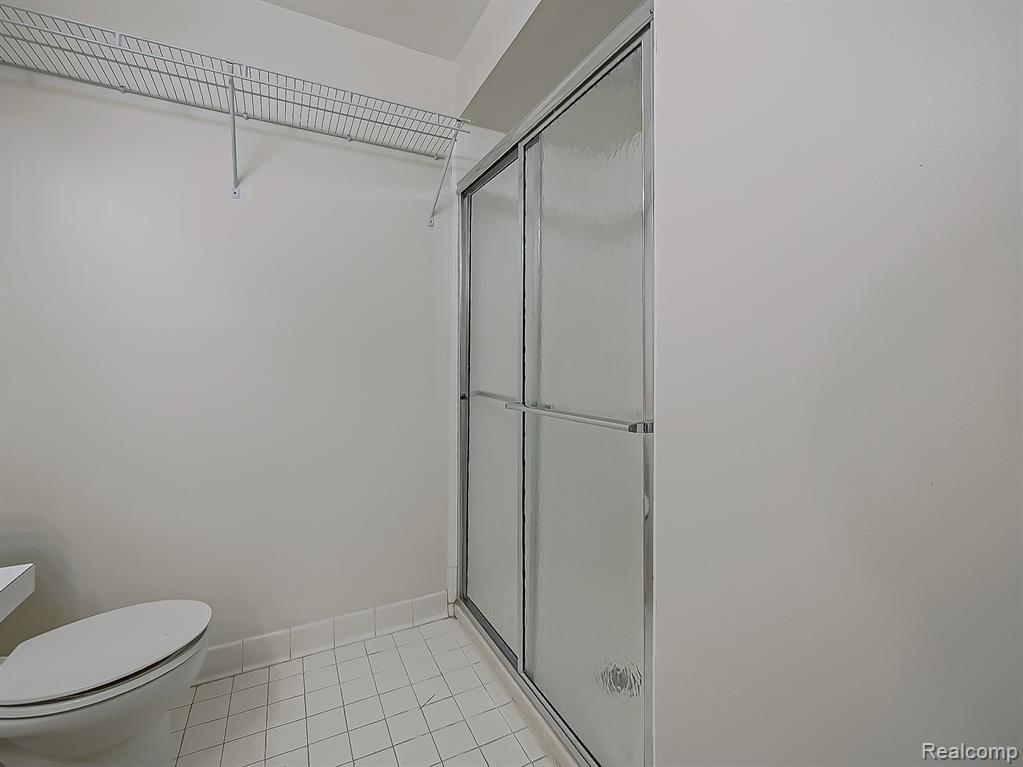 30414 Orchard Lake Road, Unit 12 Farmington, MI 48334 - Photo 20 of 33