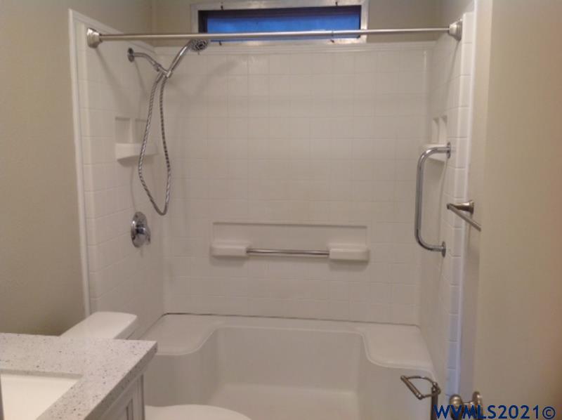 3100 Turner Road Southeast, Unit 627 Salem, OR 97302 - Photo 18 of 32 Gallery Image 18