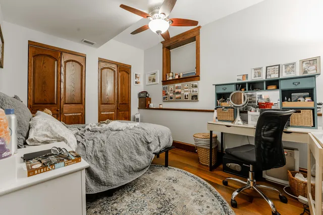 $4,995 | 1019 West Oakdale Avenue, Unit 1, Chicago, IL 60657