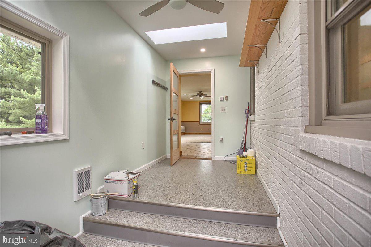 4787 Tipton Road Harrisburg, PA 17111 - Photo 16 of 58 Gallery Image 16