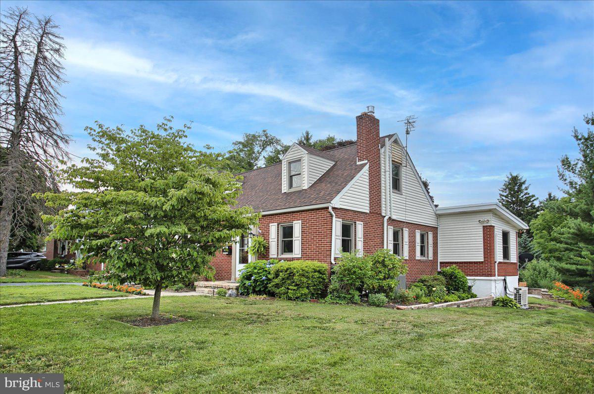 4787 Tipton Road Harrisburg, PA 17111 - Photo 2 of 58 Gallery Image 2