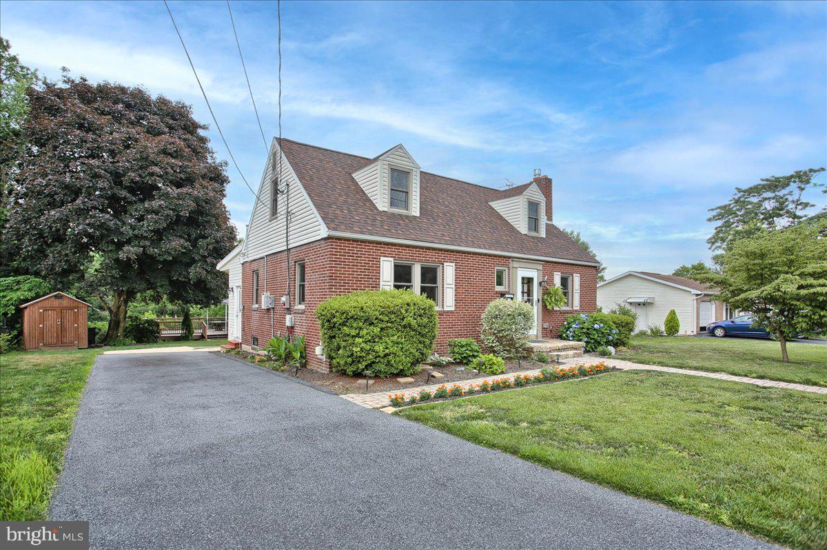 4787 Tipton Road Harrisburg, PA 17111 - Photo 3 of 58 Gallery Image 3