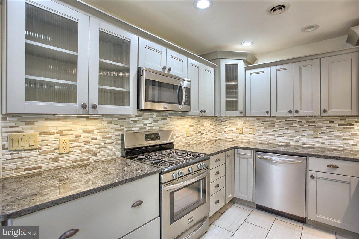 4787 Tipton Road Harrisburg, PA 17111 - Photo 9 of 58 Gallery Image 9