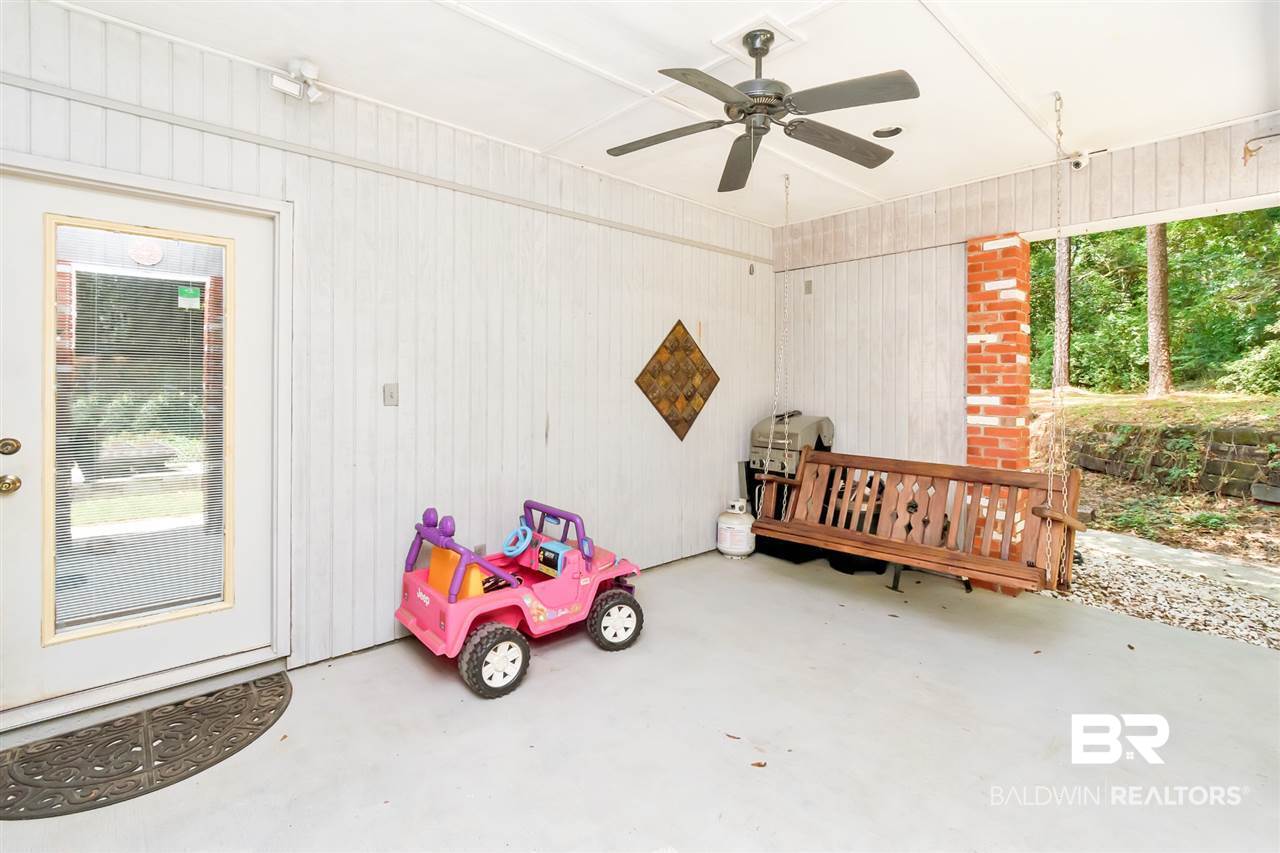 369 Gaines Avenue Mobile, AL 36609 - Photo 38 of 48