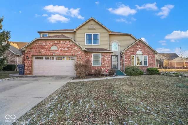 $440,000 | 633 Savannah Drive, Greenwood, IN 46142