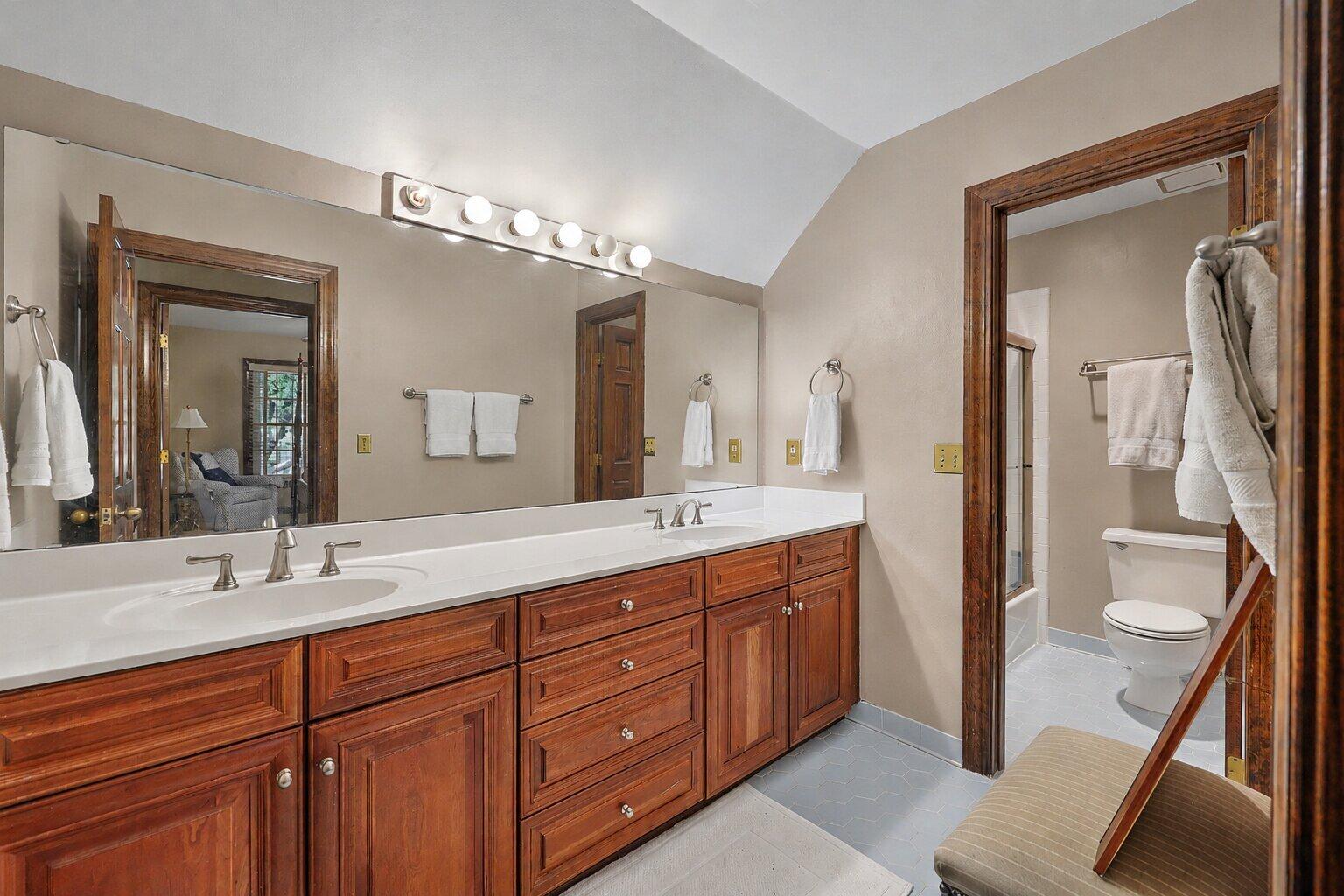 2328 Portside Way Charleston, SC 29407 - Photo 43 of 58 Guest Bath