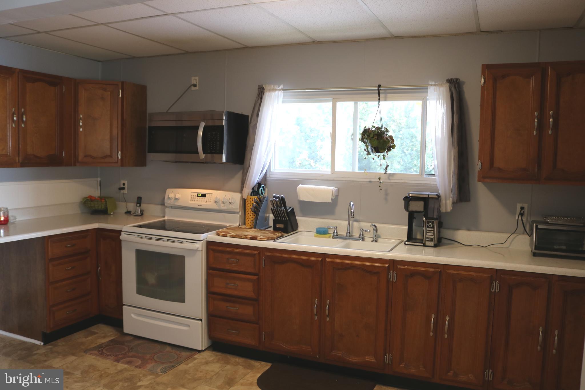 923 Short Road Baltimore, MD 21222 - Photo 3 of 13