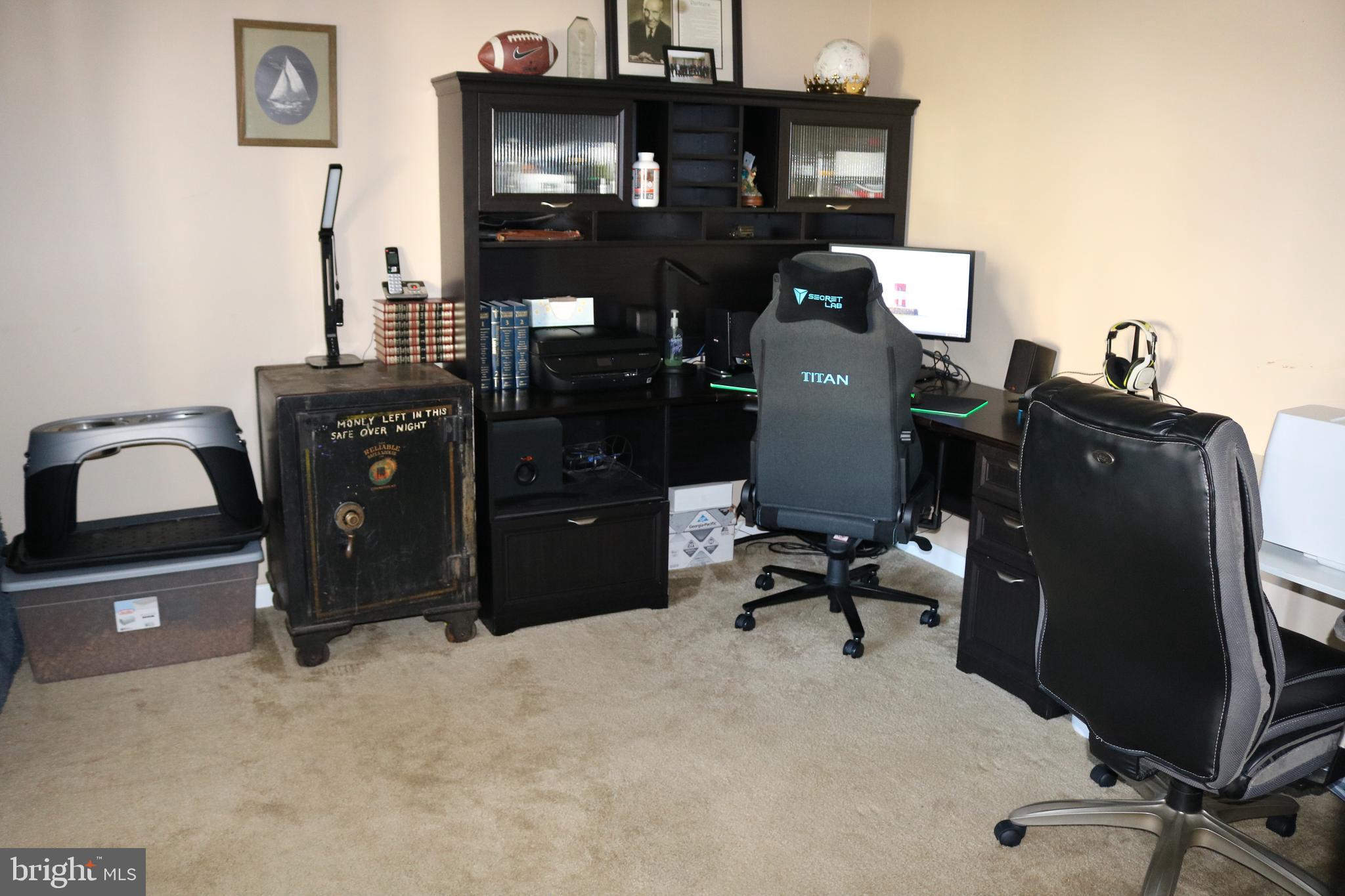 923 Short Road Baltimore, MD 21222 - Photo 7 of 13