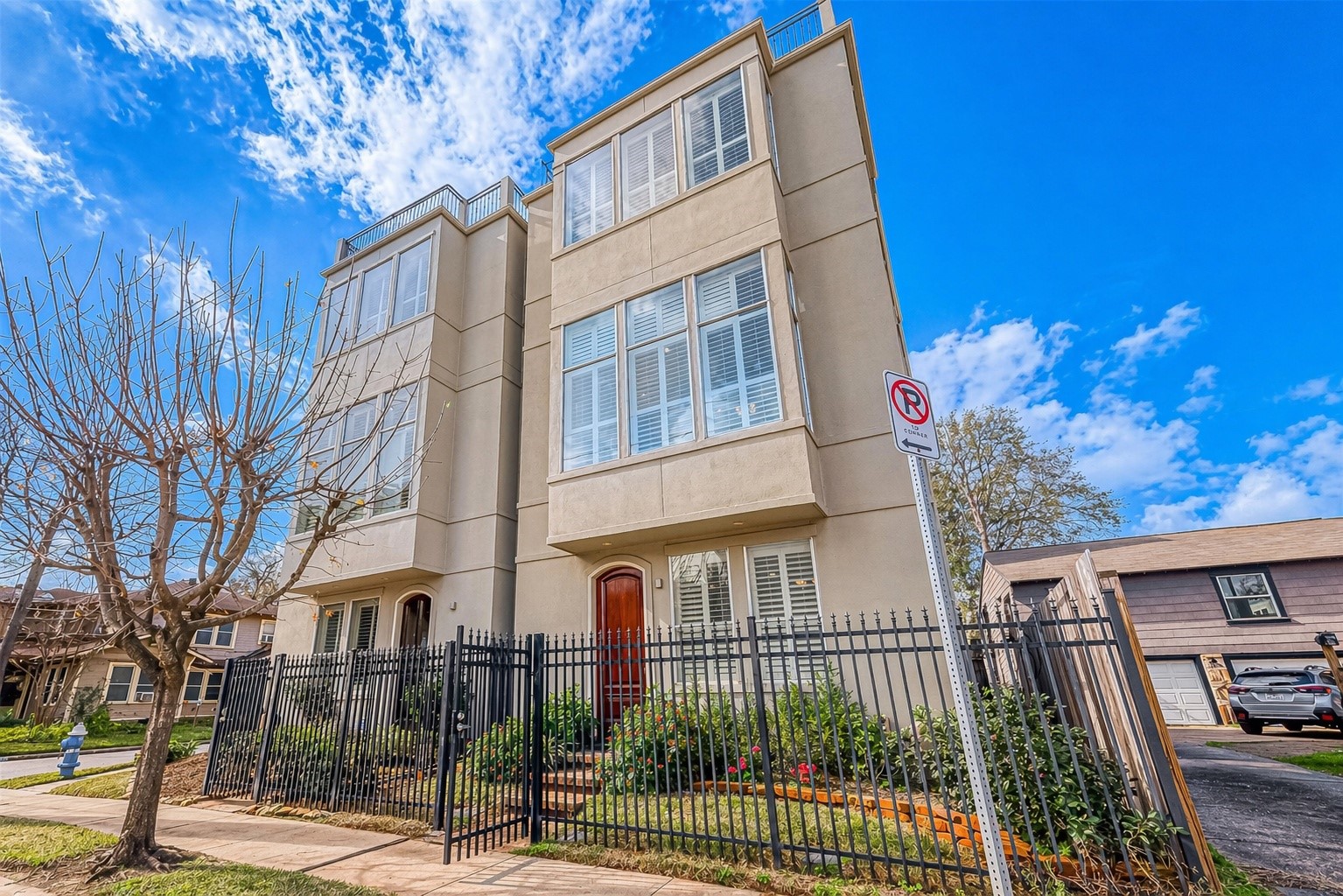1804 Haddon Street Houston, TX 77019 - Photo 2 of 50