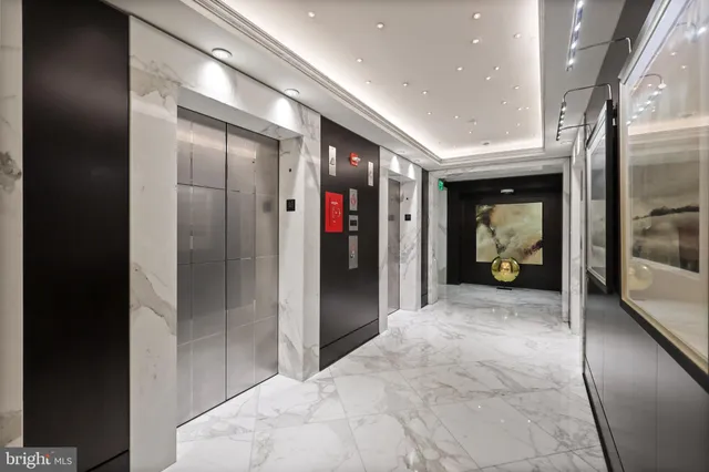 $849,000 | 1111 19th Street North, Unit 1707, Arlington, VA 22209