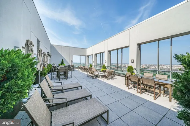 $849,000 | 1111 19th Street North, Unit 1707, Arlington, VA 22209