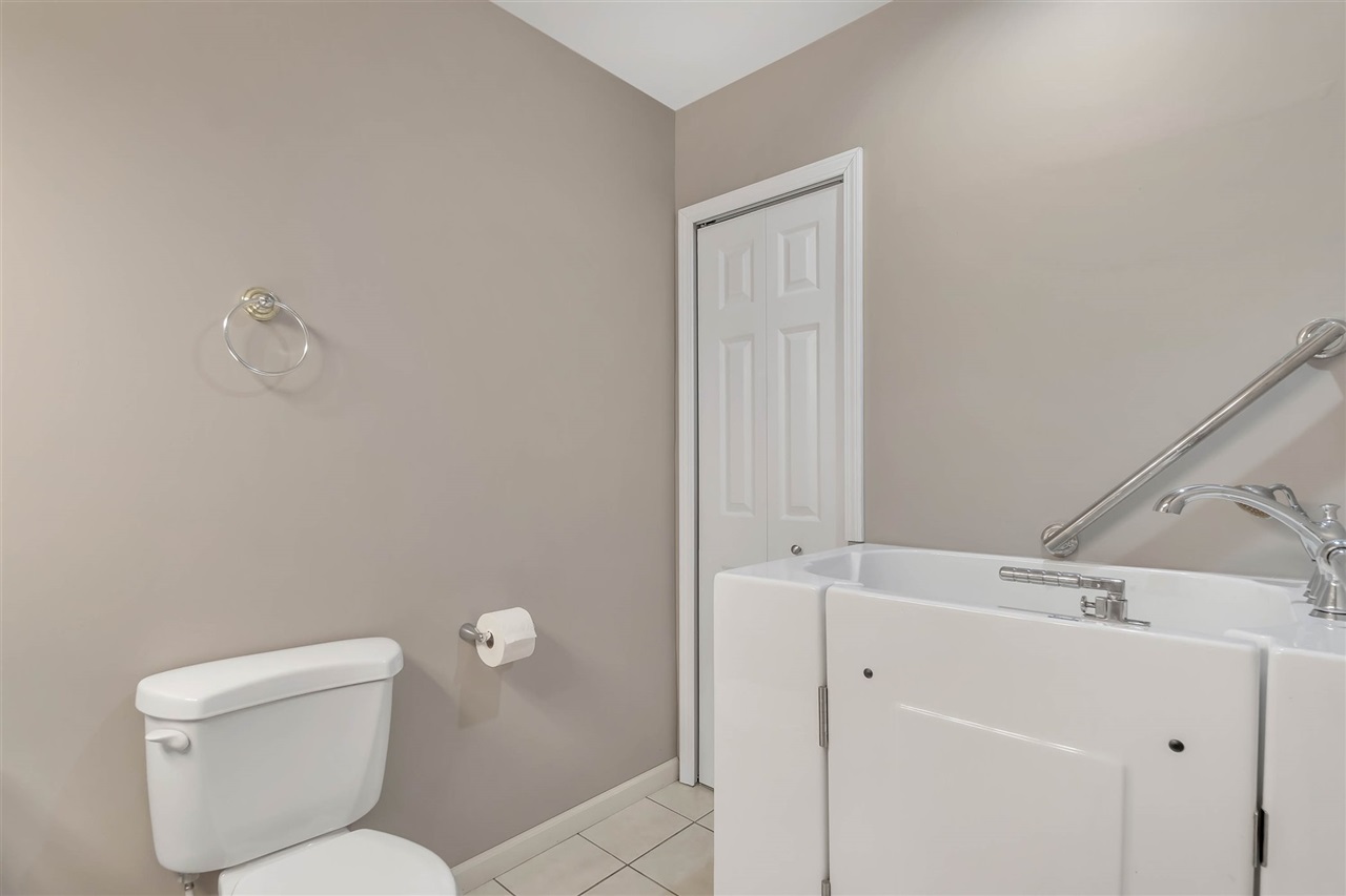 4437 East Coldwater Road Flint, MI 48506 - Photo 23 of 27 50032124-22.JPG