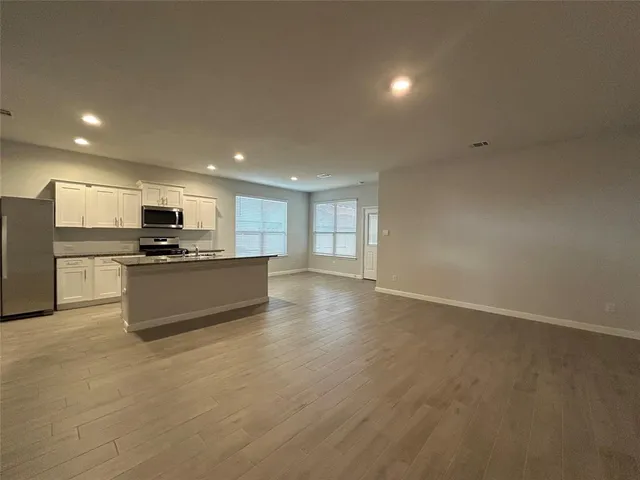 $2,295 | 4424 Corktree Lane, Fort Worth, TX 76036