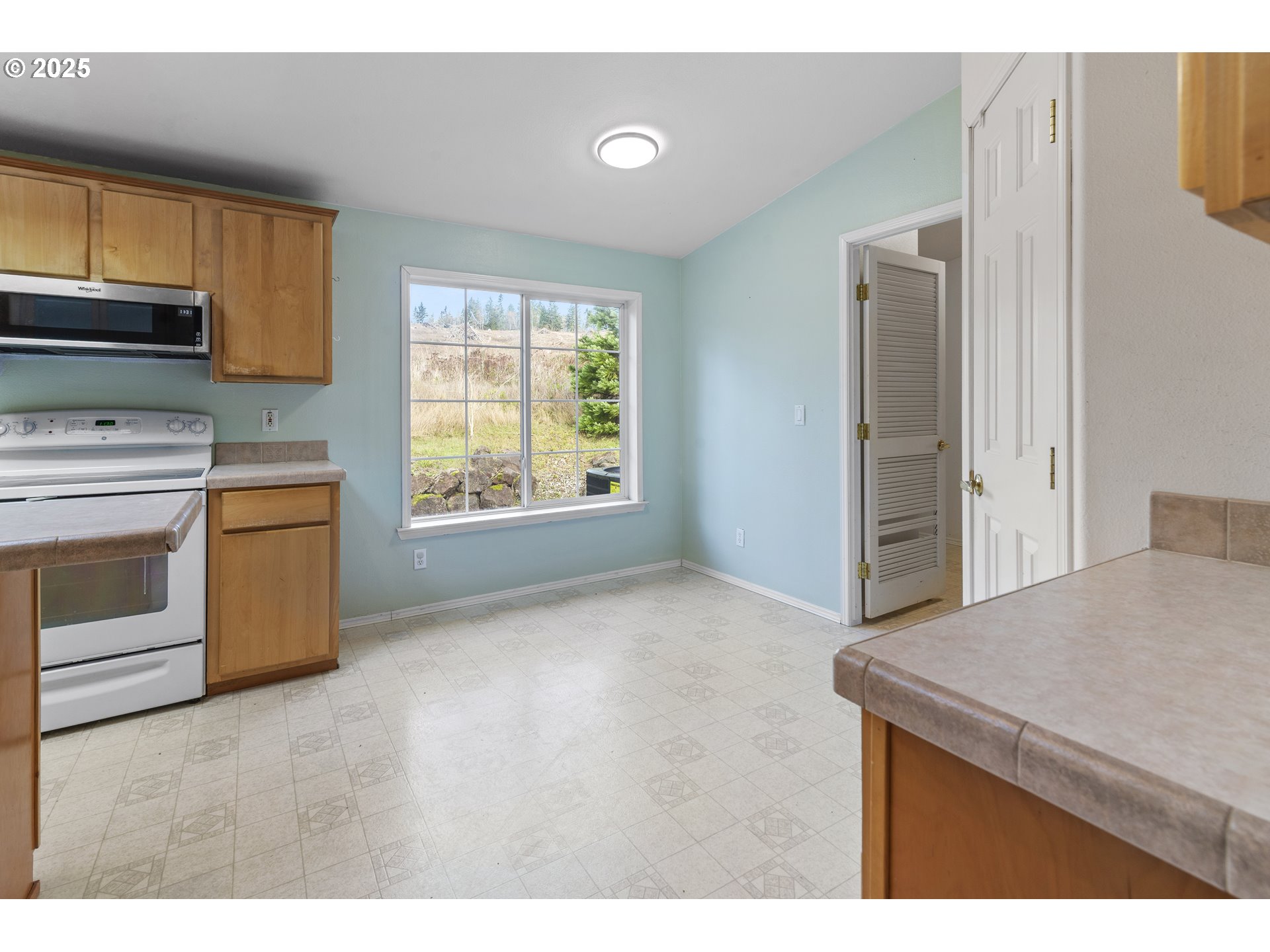 210 Corcoran Road Kalama, WA 98625 - Photo 16 of 34