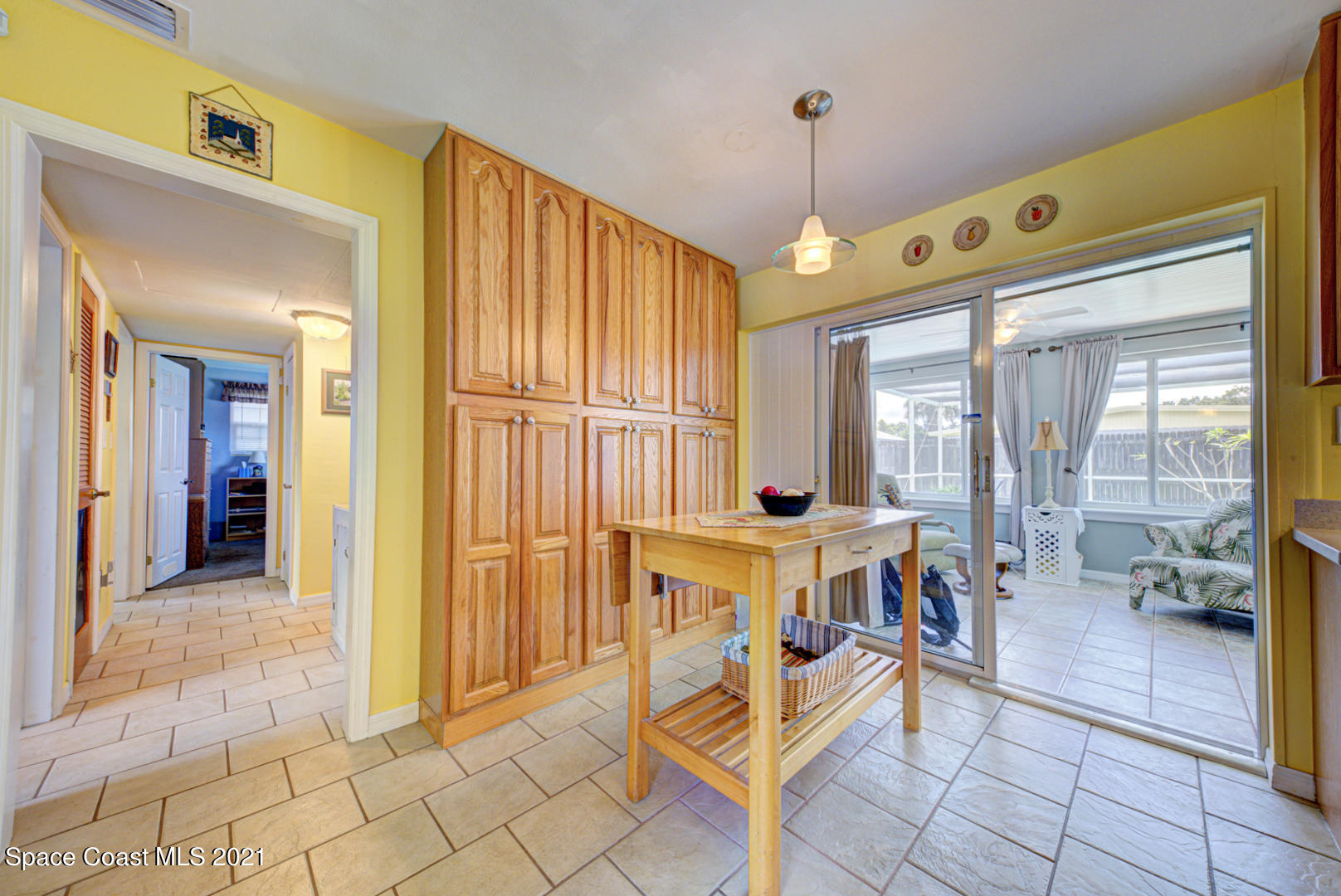 1211 Princeton Road Cocoa, FL 32922 - Photo 12 of 43 breakfast nook with slider to Florida ro