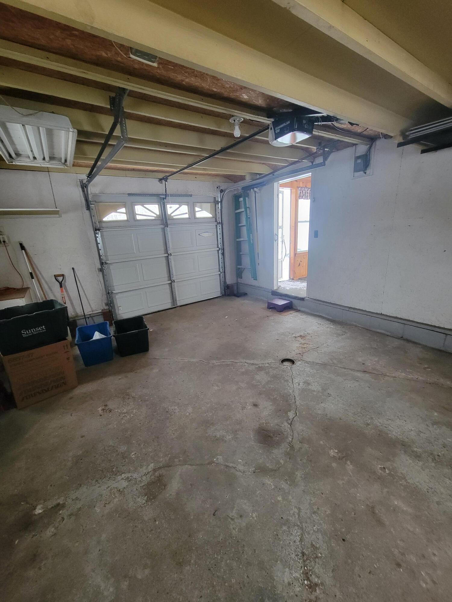 2288 West Giles Road Muskegon, MI 49445 - Photo 20 of 23 20251214_142922