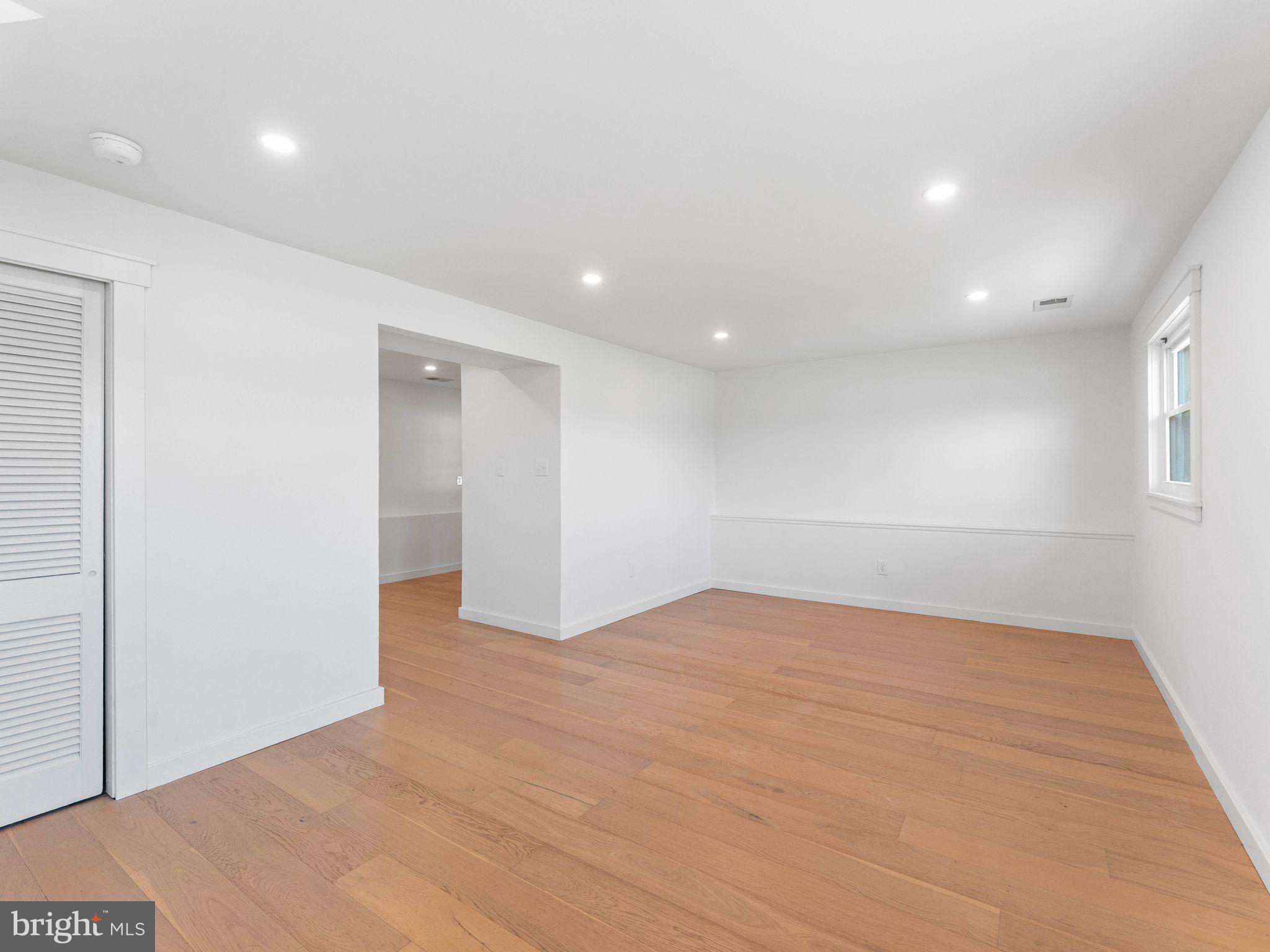 27 Randy Road Glendora, NJ 08029 - Photo 18 of 31 Gallery Image 18