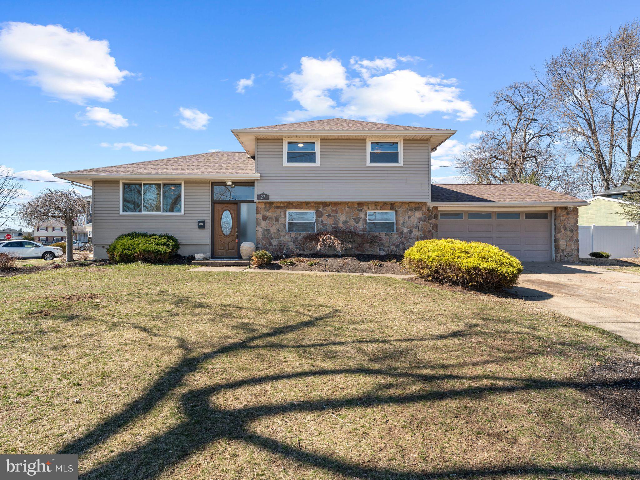 27 Randy Road Glendora, NJ 08029 - Photo 2 of 31 Gallery Image 2