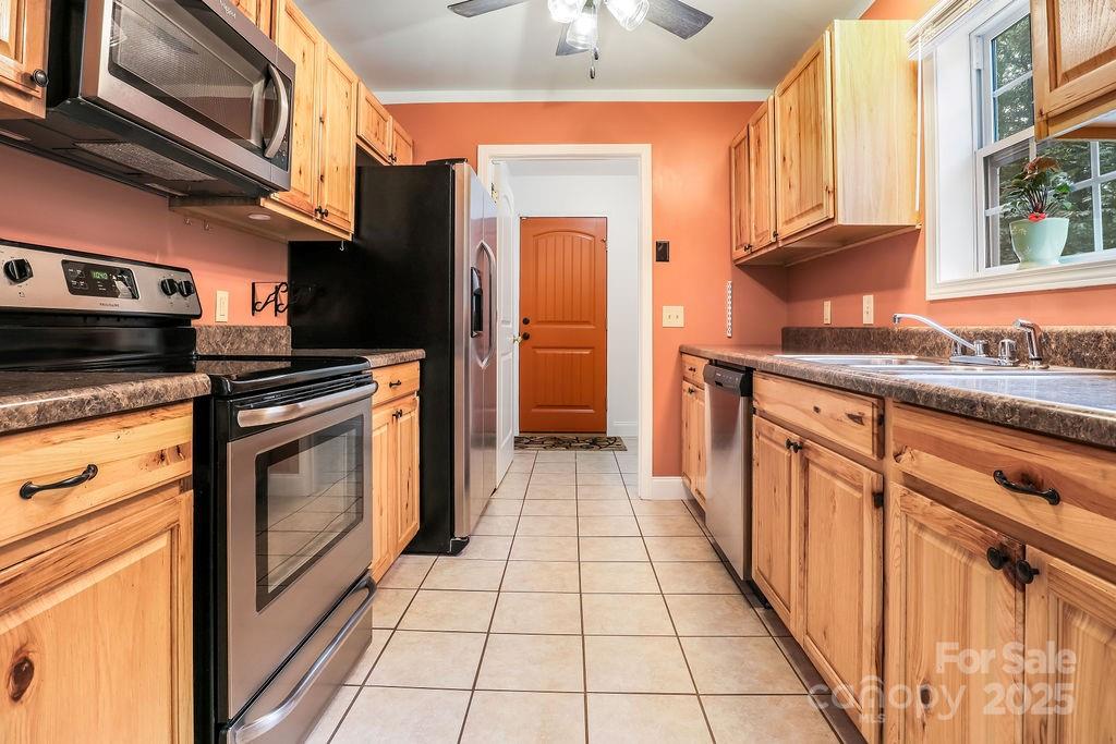 872 Hayes Road Columbus, NC 28722 - Photo 11 of 32