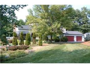 105 Gorham Pond Road Goffstown, NH 03045 - Photo 2 of 5