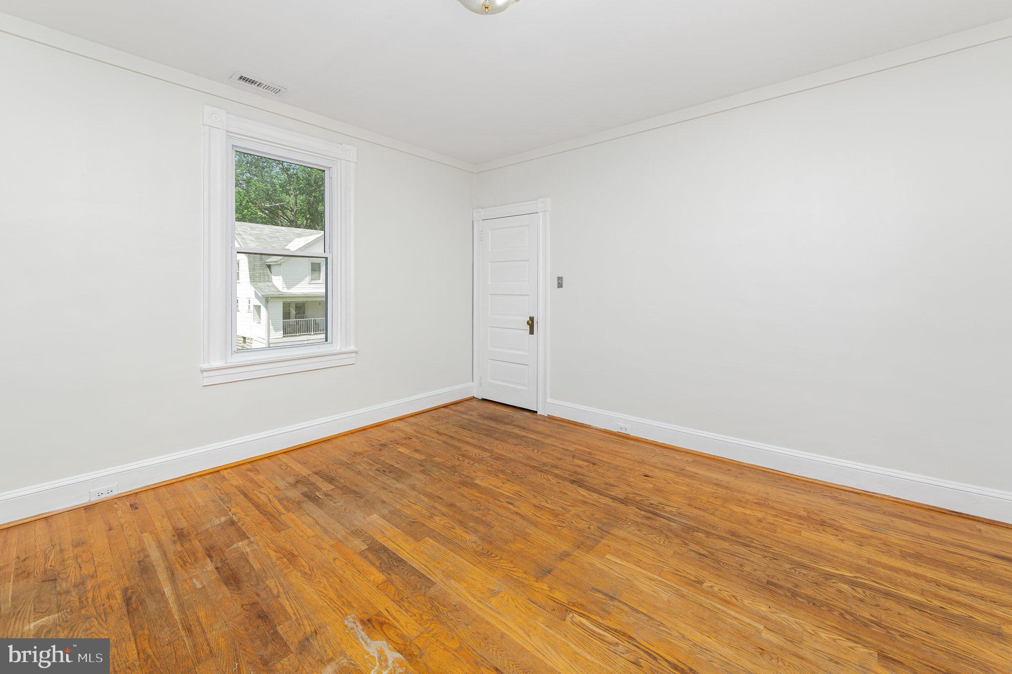 4112 Marx Avenue Baltimore, MD 21206 - Photo 17 of 37