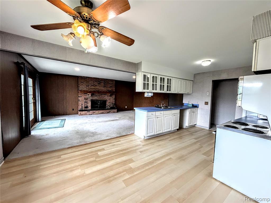 8079 Farley Road Pinckney, MI 48169 - Photo 9 of 43