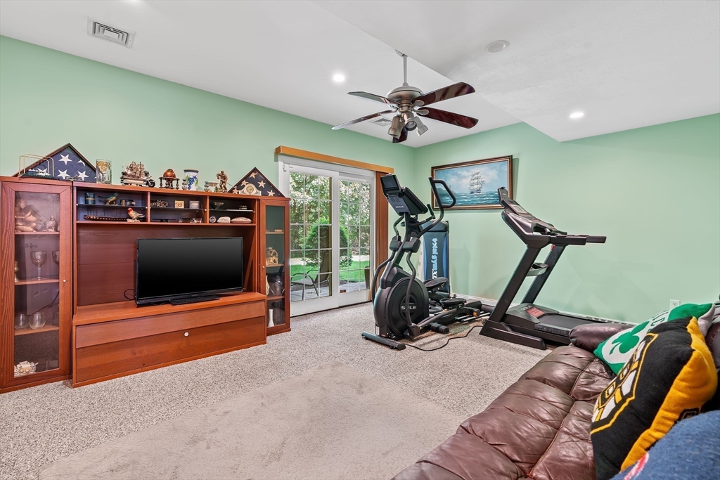 121 Revere Street, Unit M Canton, MA 02021 - Photo 16 of 19