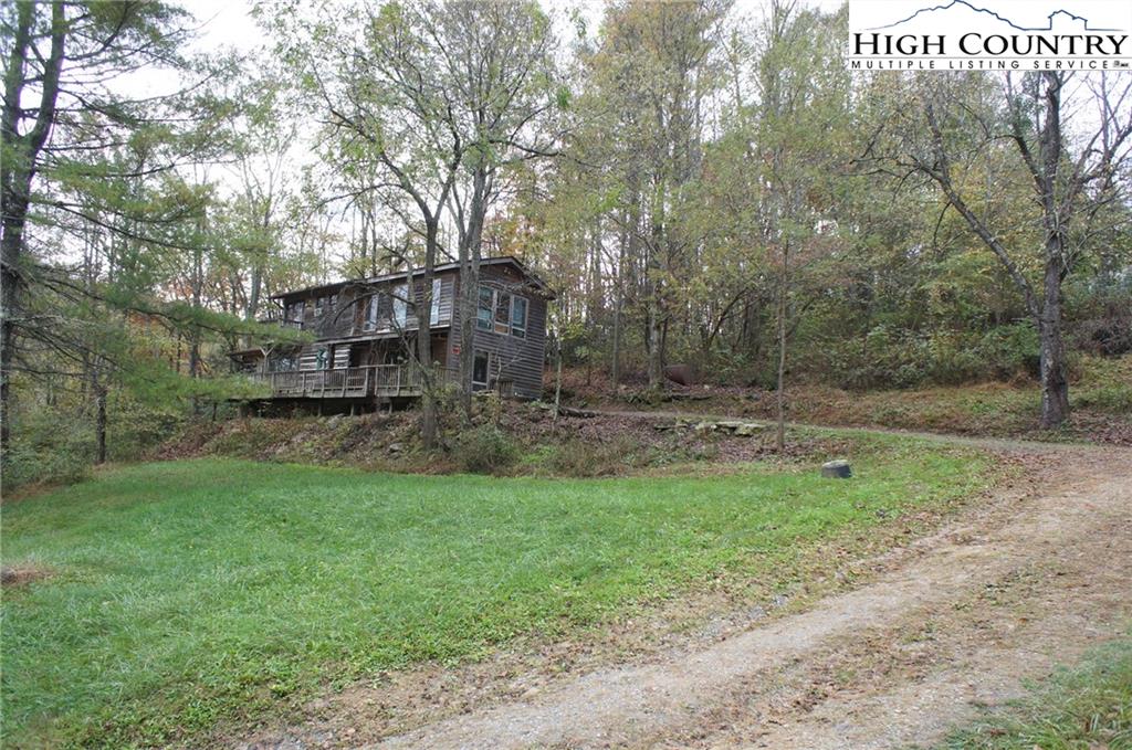 149 River Bend Road Sugar Grove, NC 28679 - Photo 3 of 31 Gallery Image 3