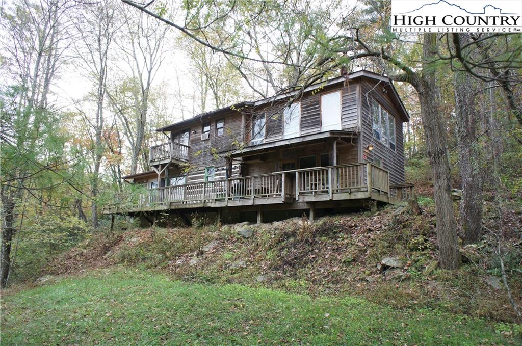 149 River Bend Road Sugar Grove, NC 28679 - Photo 4 of 31 Gallery Image 4