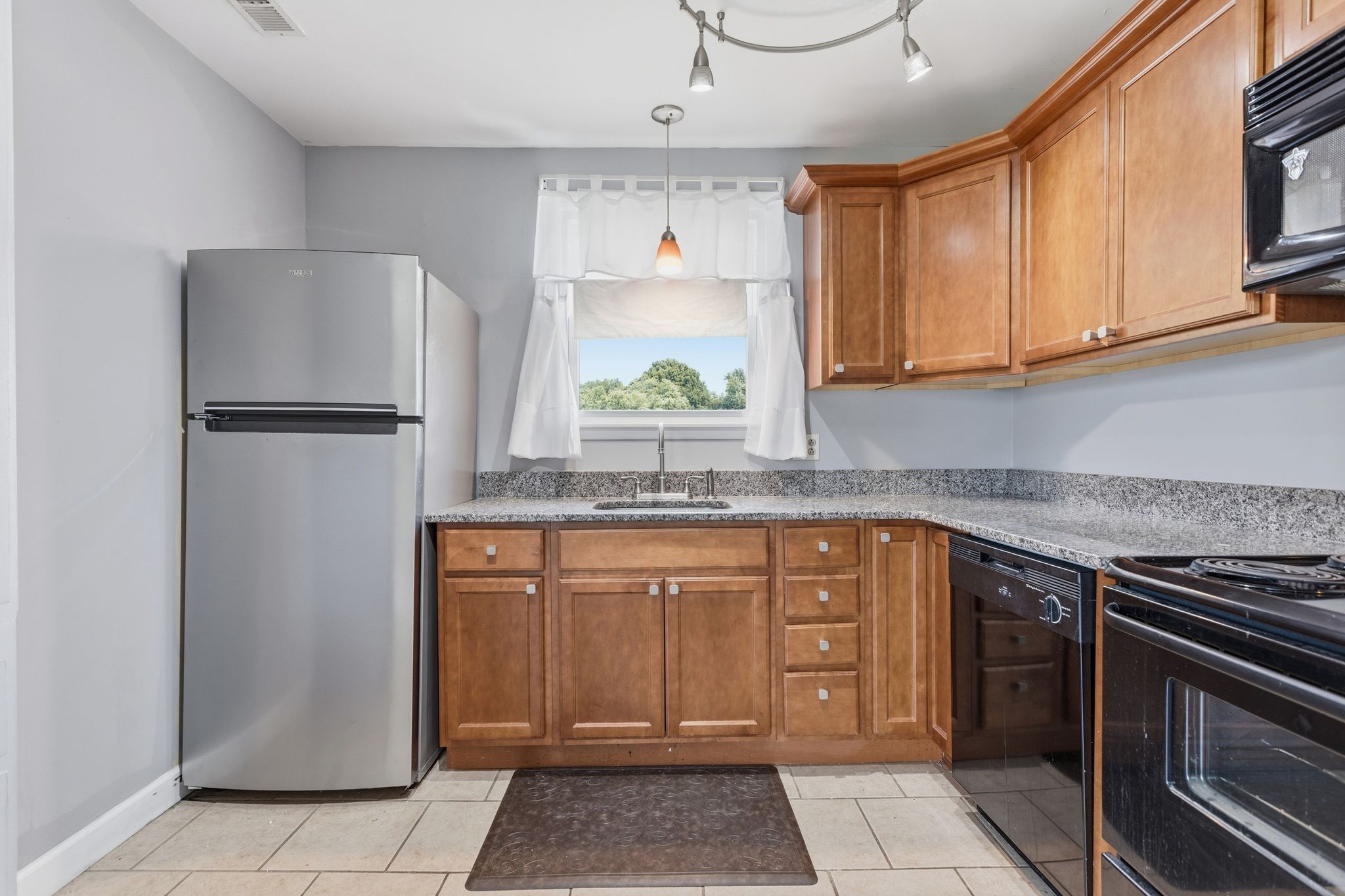 613 Hillsboro Road, Unit B21 Franklin, TN 37064 - Photo 3 of 25