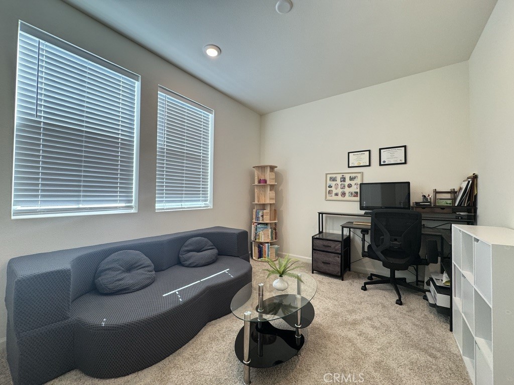 10201 Oxbow Loop Riverside, CA 92503 - Photo 33 of 39
