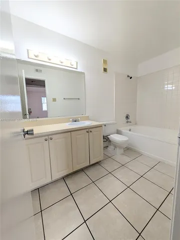 $1,850 | 15067 Southwest 103rd Terrace, Unit 14205, Miami, FL 33196