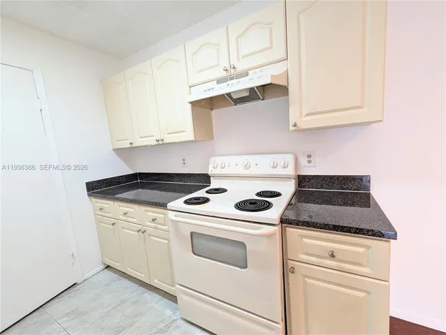 $1,850 | 15067 Southwest 103rd Terrace, Unit 14205, Miami, FL 33196
